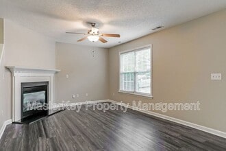 5637 Fieldcross Ct in Raleigh, NC - Building Photo - Building Photo