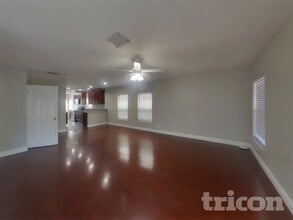 1936 W Chestnut St in Tampa, FL - Building Photo - Building Photo