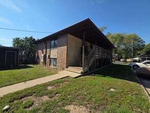 2438 S 10th St in Lincoln, NE - Building Photo - Building Photo