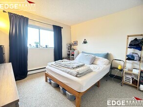 26 Waverly St, Unit 408 in Boston, MA - Building Photo - Building Photo