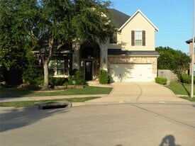 4419 Montcliff Bend Ct in Sugar Land, TX - Building Photo