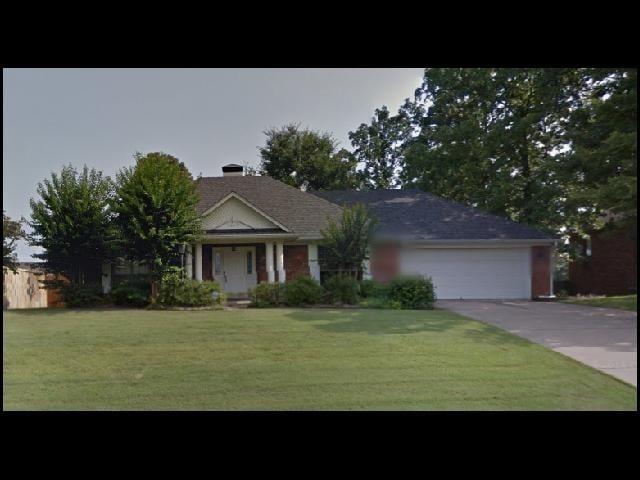 103 Miramar Dr in Maumelle, AR - Building Photo