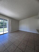 3834 Bay Club Cir in Kissimmee, FL - Building Photo - Building Photo