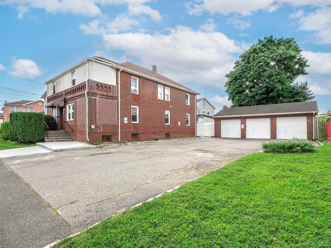 property at 92 Elm Ave