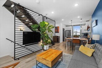 9211 15th Ave SW in Seattle, WA - Building Photo - Building Photo