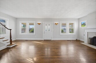 1906 Montclair Ave in Norfolk, VA - Foto de edificio - Building Photo