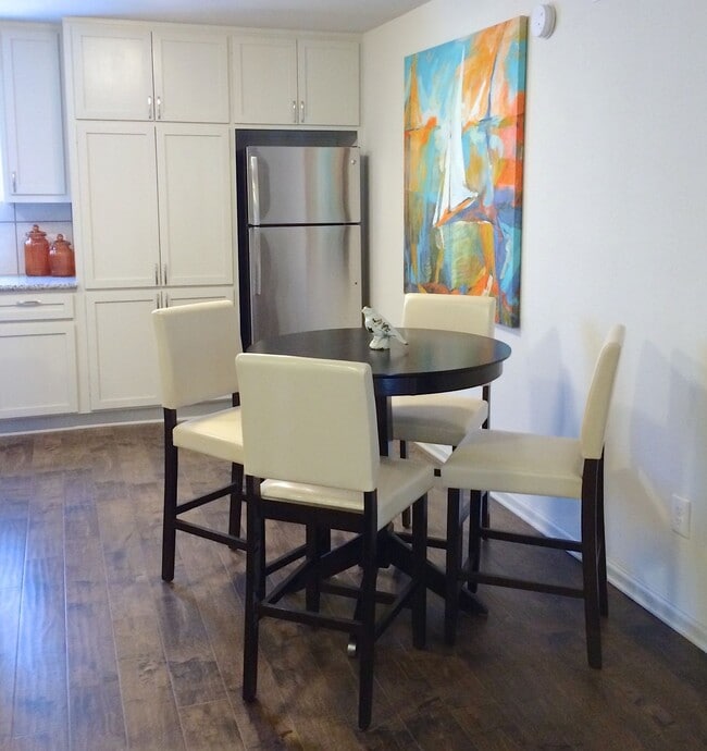 BlueBird Apartments in Baytown, TX - Building Photo - Building Photo