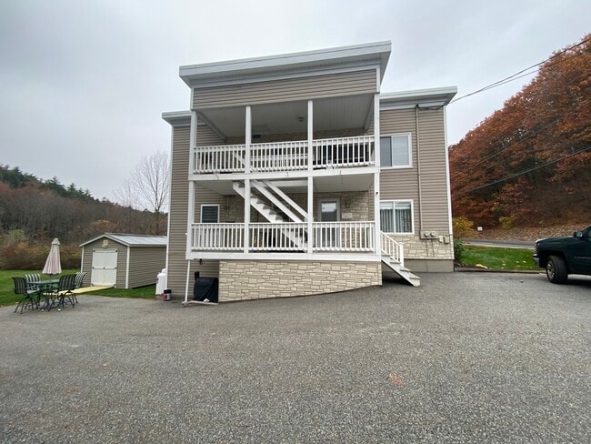 210 Mount Vernon Ave, Unit 1