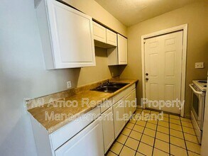 1031 Crestview Ave in Lakeland, FL - Building Photo - Building Photo
