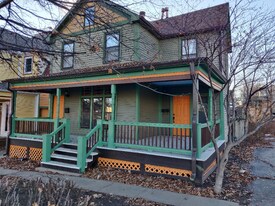 3158 Oak St in Kansas City, MO - Building Photo