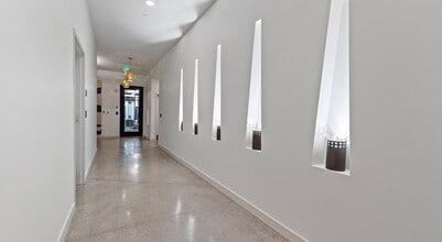 Formation in Scottsdale, AZ - Foto de edificio - Building Photo