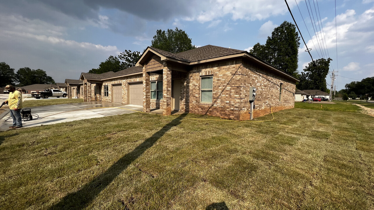 Wagner Place in Brookland, AR - Building Photo