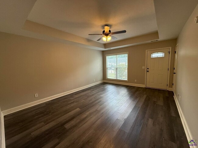 317 Grayton Way in Perry, GA - Foto de edificio - Building Photo