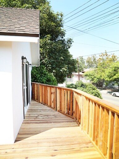 2011-2015 Echo Park Ave in Los Angeles, CA - Building Photo - Building Photo