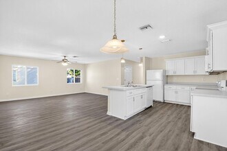 857 W 3rd St, Unit A1375 in West Palm Beach, FL - Foto de edificio - Building Photo