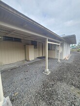 1073 W Kawailani St in Hilo, HI - Building Photo - Building Photo
