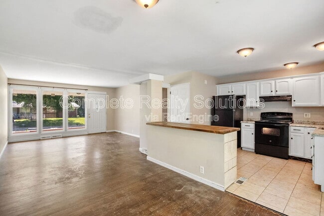 10315 Monarch Dr in St. Louis, MO - Building Photo - Building Photo