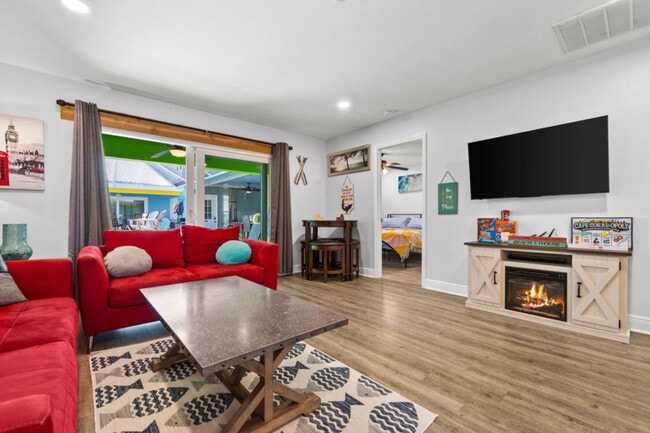 1019 SE 40th St in Cape Coral, FL - Building Photo - Building Photo