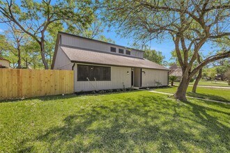 25002 Baywick Dr in Spring, TX - Building Photo - Building Photo