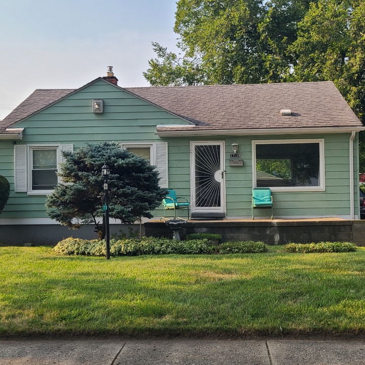 27139 Penn St in Inkster, MI - Building Photo