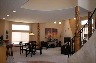 12609 Sandia Ridge Pl NE in Albuquerque, NM - Building Photo - Building Photo