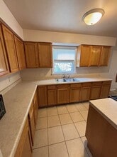 926 N Linview Ave in Urbana, IL - Building Photo - Building Photo