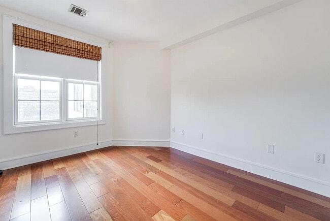 property at 900 Madison St