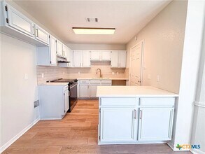 5414 Williams Dr in Temple, TX - Building Photo - Building Photo