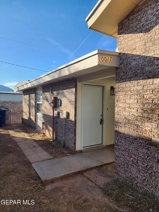 10017 Caribou Dr in El Paso, TX - Building Photo