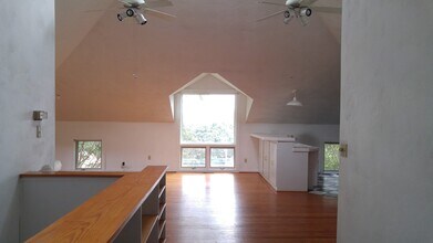 232 Richfield Ave, Unit Carriage House in Salem, VA - Building Photo - Building Photo