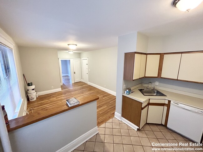 1758 Commonwealth Ave, Unit 1