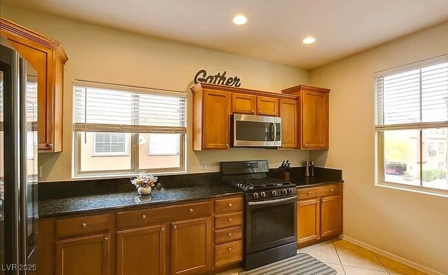 4650 Ranch House Rd in North Las Vegas, NV - Foto de edificio - Building Photo