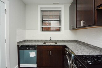 1133 Maple Ave in Evanston, IL - Building Photo - Building Photo