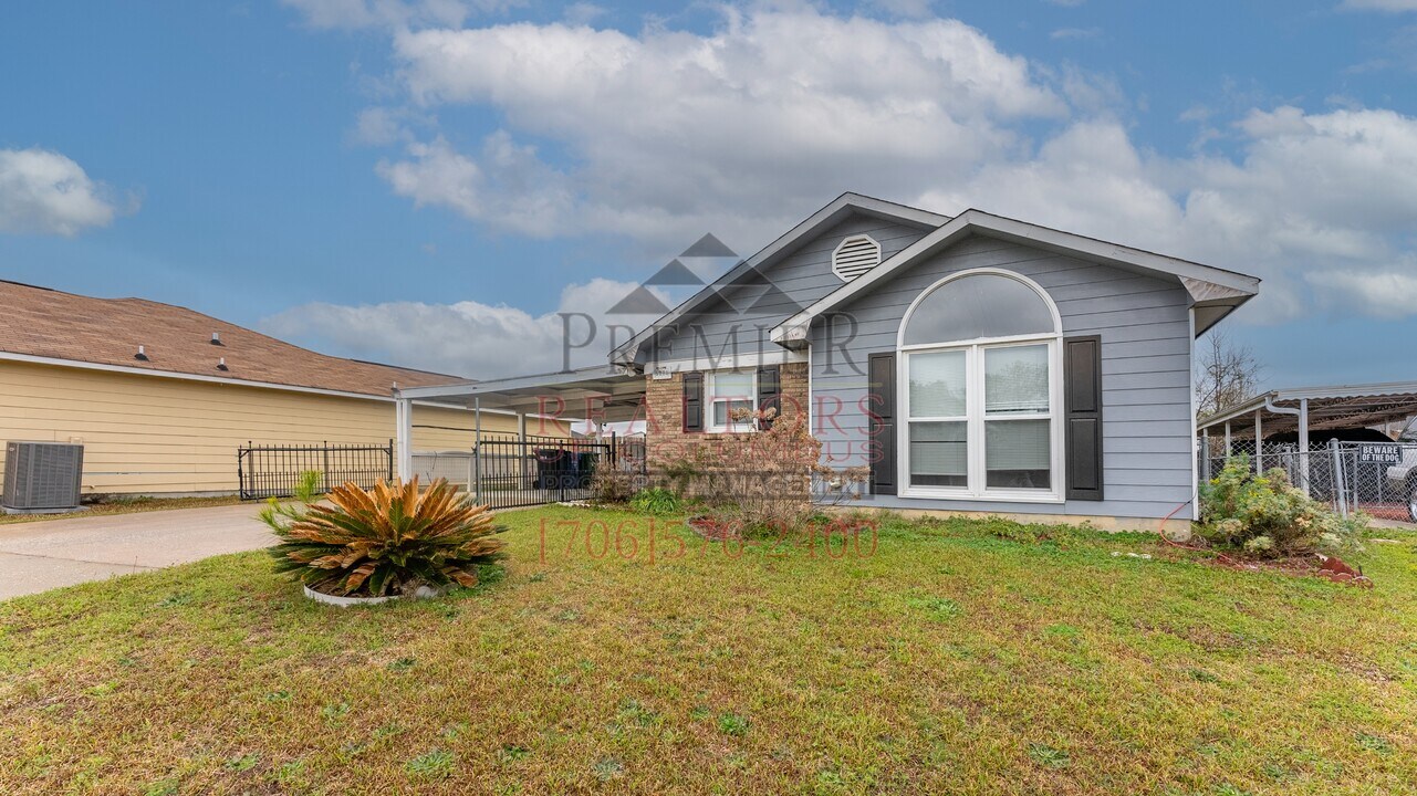 5771 Spanish Oak Dr in Columbus, GA - Building Photo
