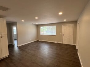 425 S Oak St in Lakewood, CO - Building Photo - Building Photo