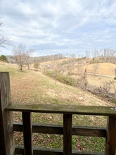 412 Meadowview Ln in Bean Station, TN - Building Photo - Building Photo