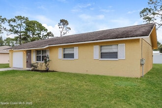 159 NW Avens St in Port St. Lucie, FL - Building Photo - Building Photo
