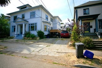 1820 Hearst Ave in Berkeley, CA - Building Photo - Building Photo