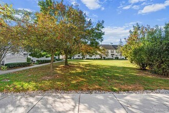 22368 Cape Cod Way, Unit 79 in Farmington Hills, MI - Building Photo - Building Photo