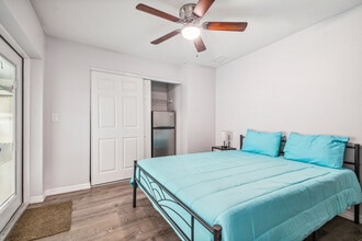 380 Jeru Blvd in Tarpon Springs, FL - Building Photo - Building Photo