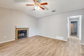 830 Woodland Ct in Kennedale, TX - Building Photo - Building Photo