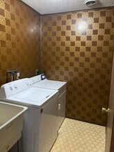 1441 Northwest Dr in Morgantown, WV - Foto de edificio - Building Photo