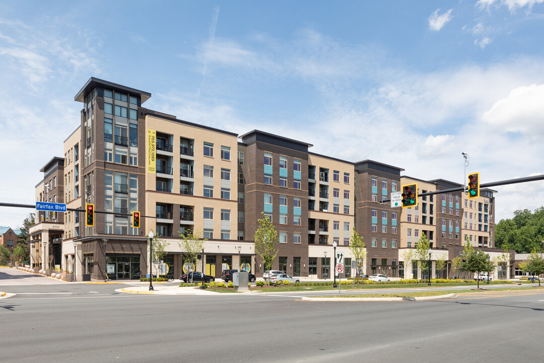 Scout on the Circle Apartments in Fairfax, VA - Building Photo