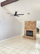 807 E Del Mar Blvd in Laredo, TX - Building Photo - Building Photo