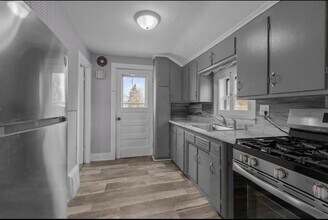 97 Hamilton Pl, Unit 2 in Fond du Lac, WI - Building Photo - Building Photo