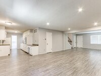 2524 Boxwood Ave photo'