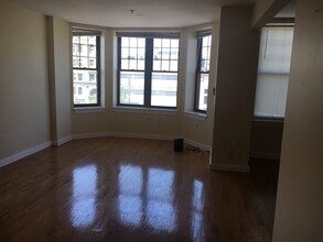 532 Commonwealth Ave, Unit 3B in Boston, MA - Building Photo - Building Photo