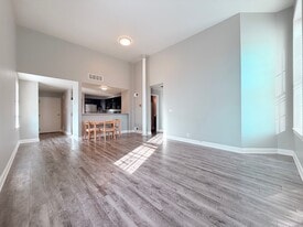 11 N Beaver St in York, PA - Building Photo