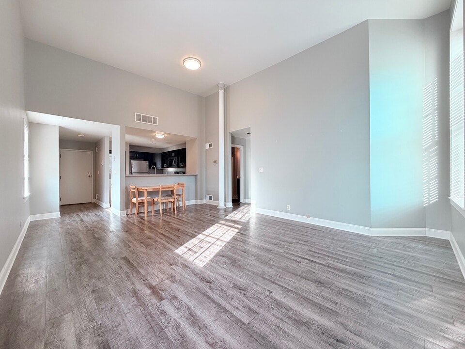 11 N Beaver St in York, PA - Building Photo