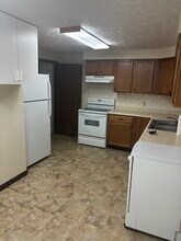 2960 Thackeray Ave NW in Massillon, OH - Building Photo - Building Photo